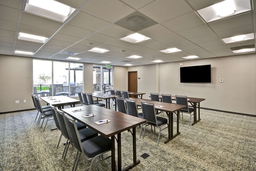 Homewood Suites by Hilton Phoenix Tempe ASU Area - photo 40