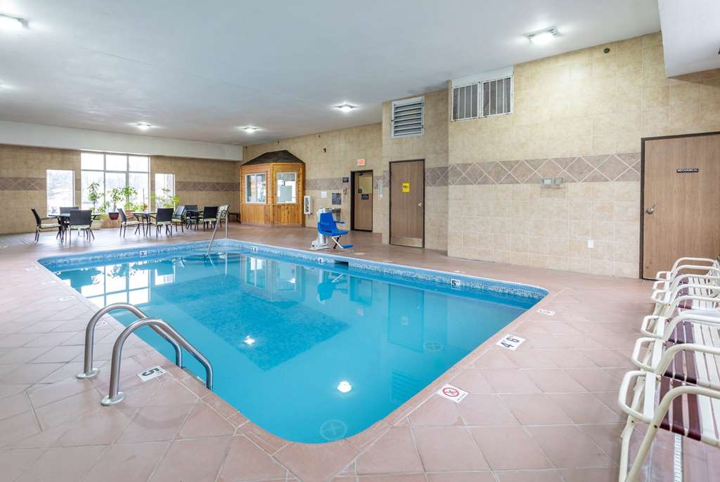 Super 8 by Wyndham Big Rapids - photo 6