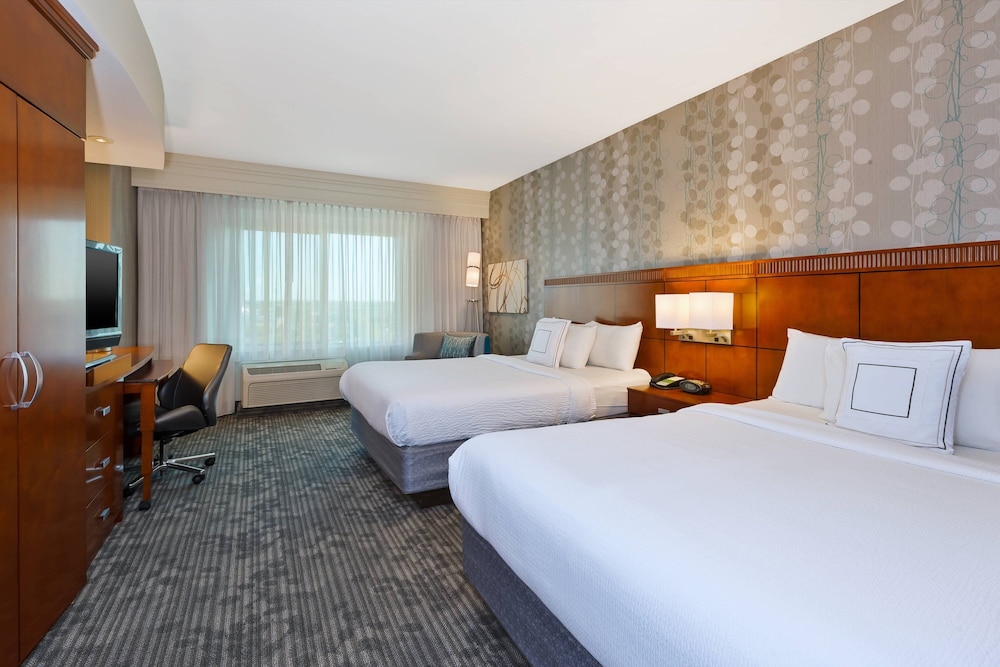 Courtyard by Marriott Omaha La Vista - photo 12