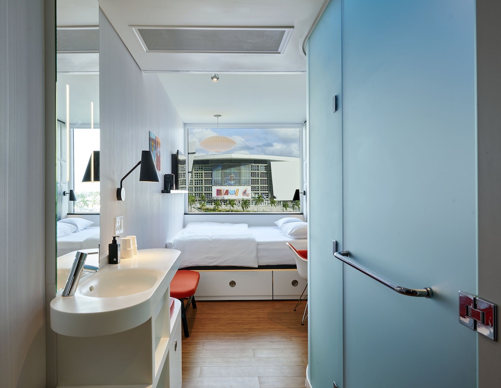 citizenM Miami Worldcenter - photo 13