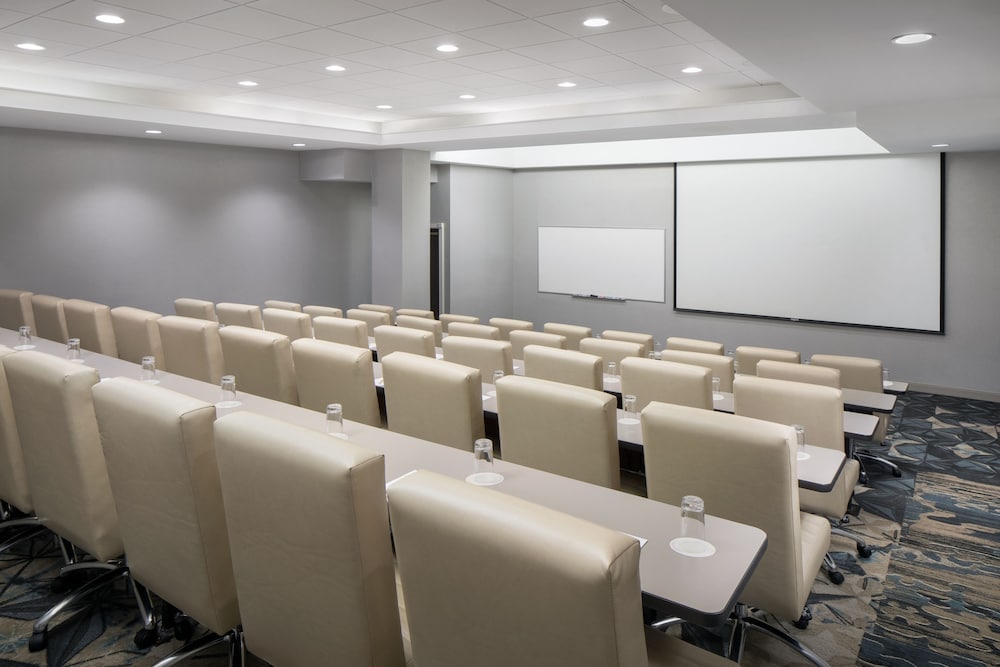 DoubleTree by Hilton Nashua - photo 39