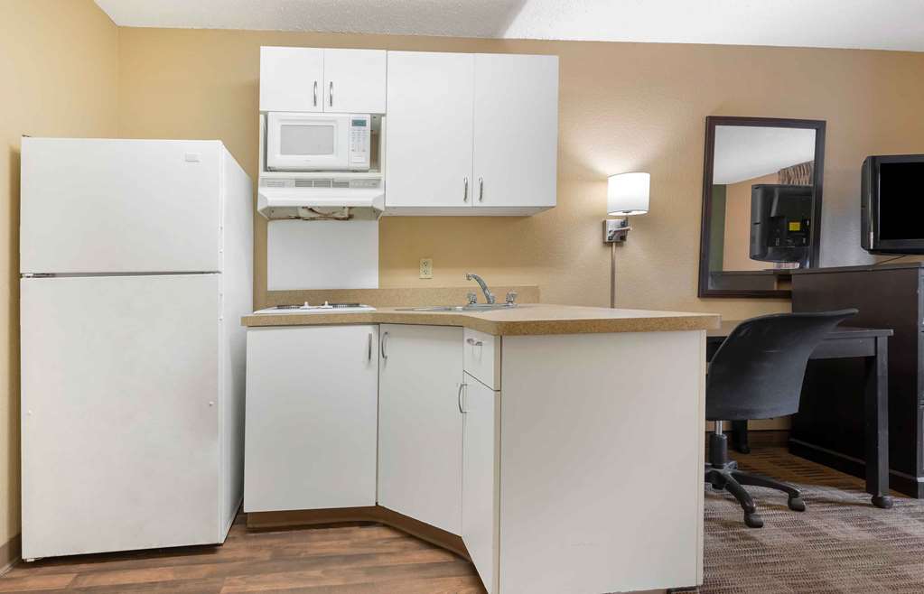 Extended Stay America Select Suites Austin Northwest Lakeline Mall - photo 24