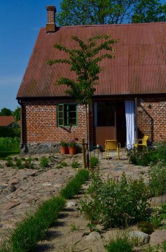 Modern seaside barn - carbon neutral hotel in Unknown City