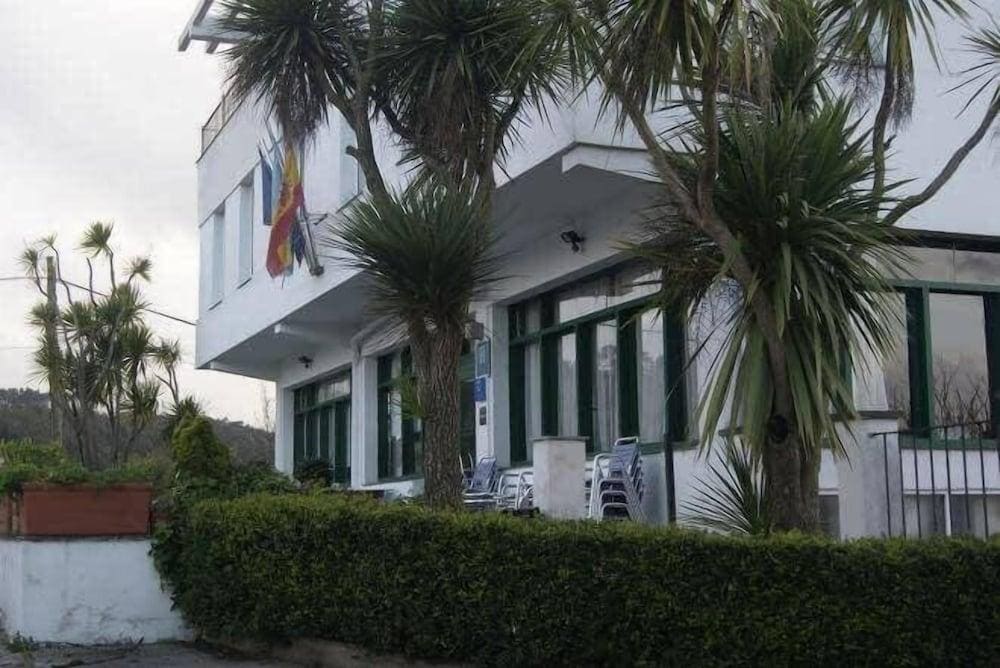 Hotel Los Laureles — Luanco — photo 2