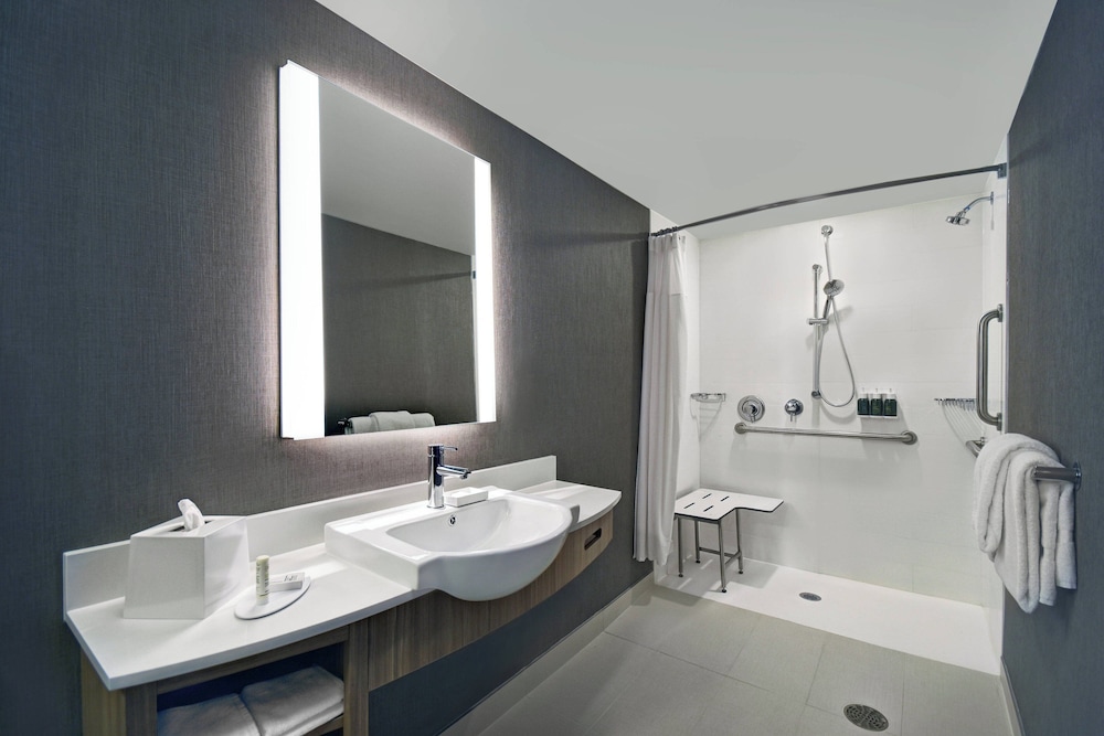 SpringHill Suites by Marriott St. Paul Arden Hills - photo 24