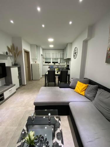 Apartman Nada — 4-Star Luxury Hotel in Slavonski Brod, Croatia