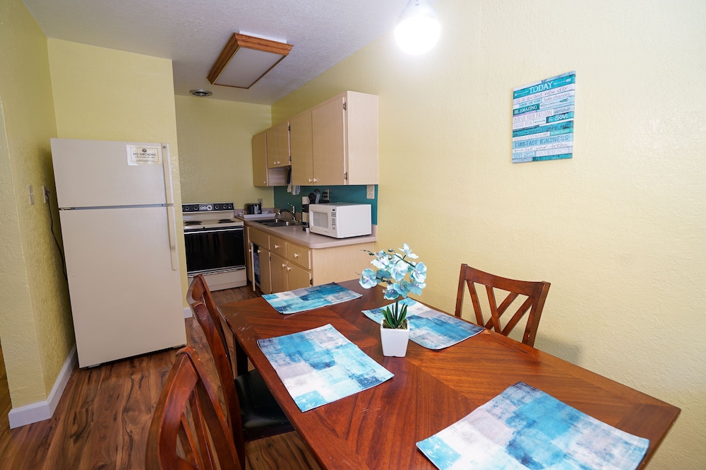 Mar Bay Motel &Suites - photo 17