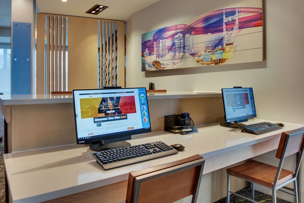 Holiday Inn Express & Suites Nashville Metrocenter Downtown by IHG - photo 35