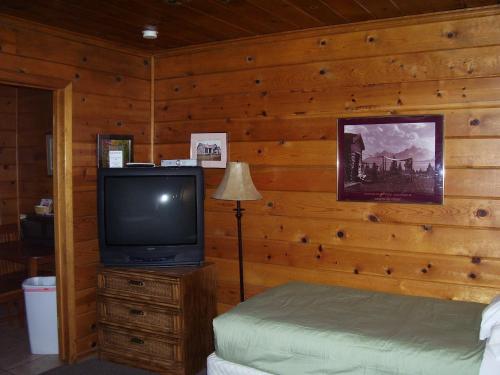 Andruss Motel - photo 2