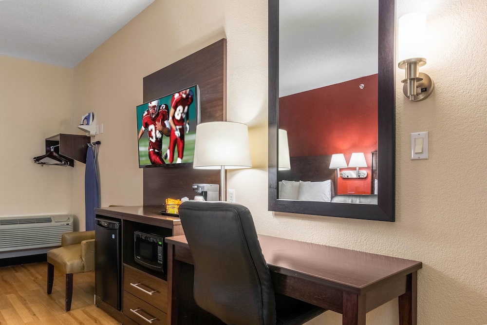 Red Roof Inn Georgetown IN Louisville West - photo 13