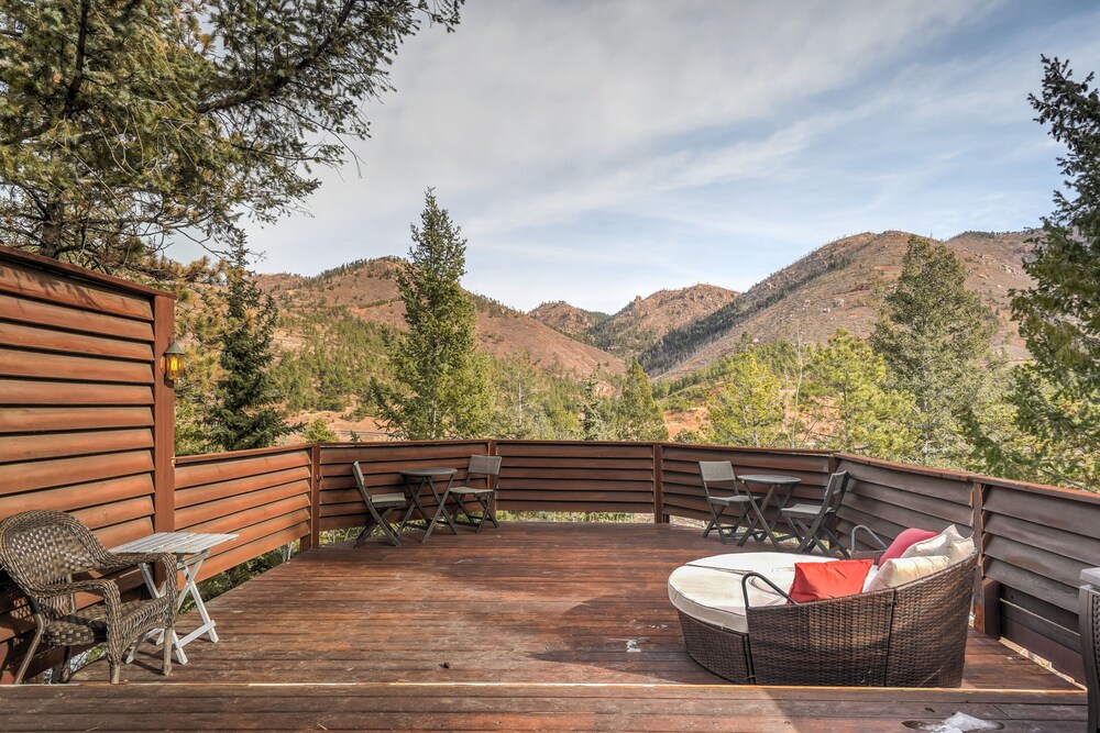 Moose Manor - carbon neutral hotel in Cascade