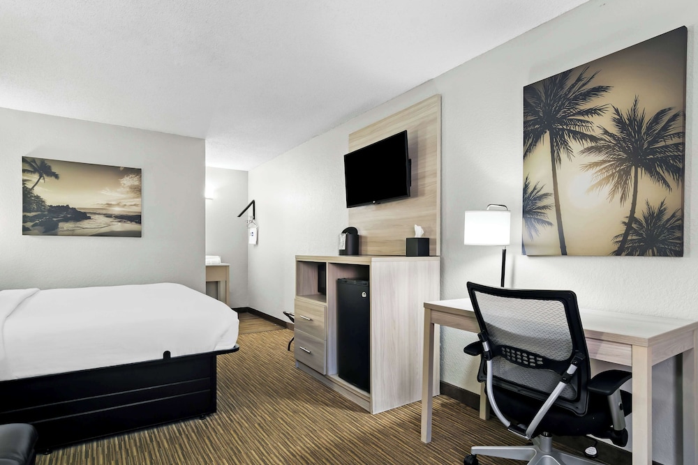 Best Western The Oasis at Joplin - photo 19