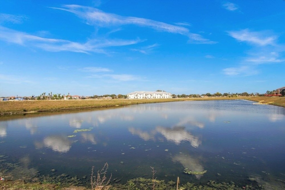Welleroaks at Solterra Resort by Shine Villas - photo 80