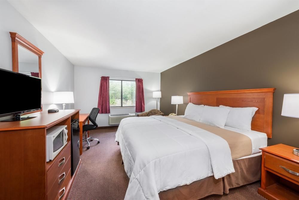 Super 8 by Wyndham Georgetown - photo 13