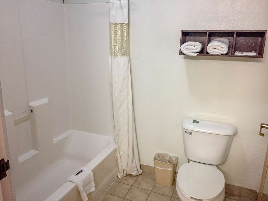 Motel 6 Woodway TX - photo 14