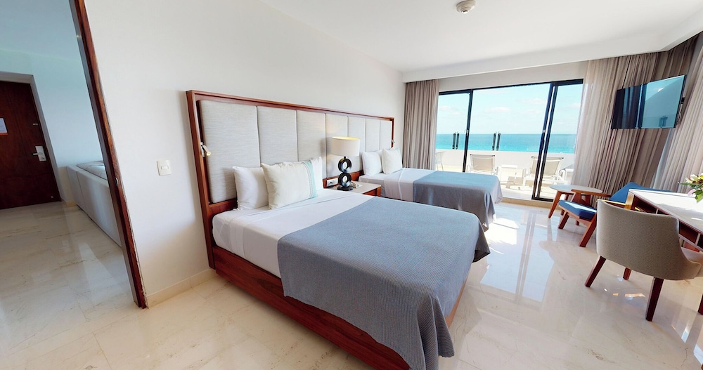 Park Royal Beach Cancun All Inclusive