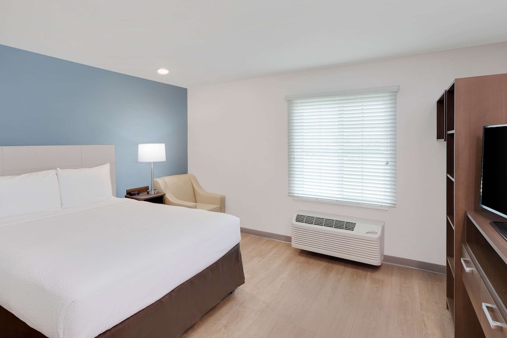 Woodspring Suites West Des Moines - photo 7