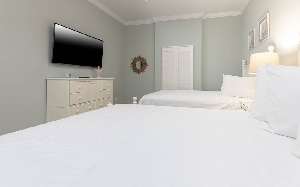 Phoenix Gulf Towers 303 3 Bedroom Condo - photo 8