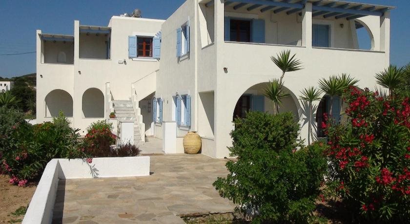 Glyfada Beach Studios in Kastraki, Greece