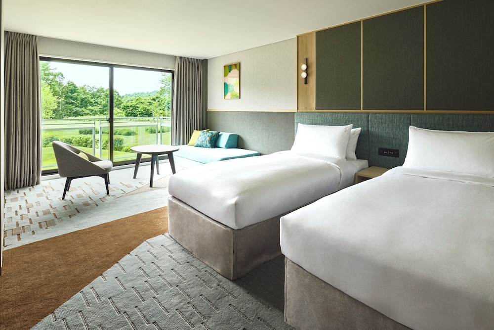 ANA Holiday Inn Resort Karuizawa by IHG in Shibukawa, Japan
