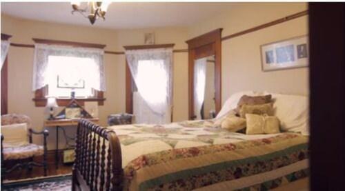 Victorian Lace Bed & Breakfast - photo 8