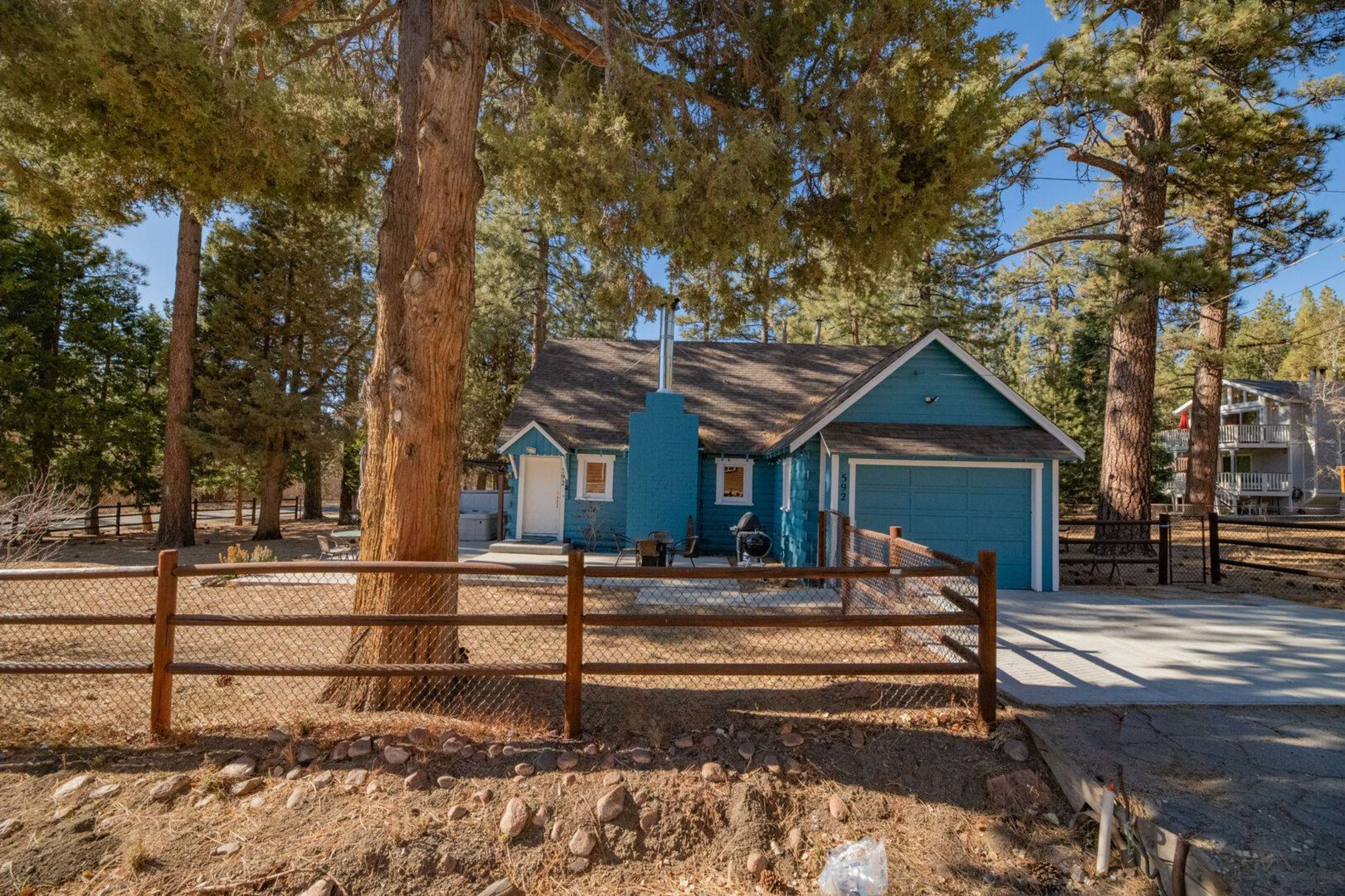 Bear Slope View Cabin Beautiful home located just south of Bear Mountain ski resort