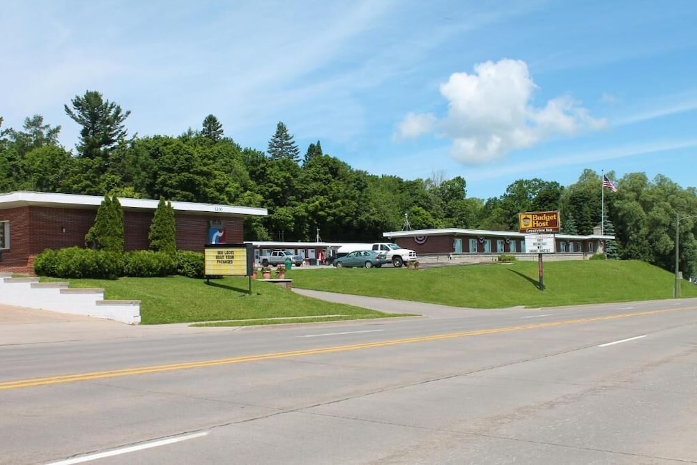 Budget Host Crestview Inn - photo 31