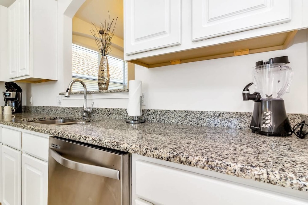 Aviana Resort beautiful 6bd 5ba Pool Home #6av400 - photo 18