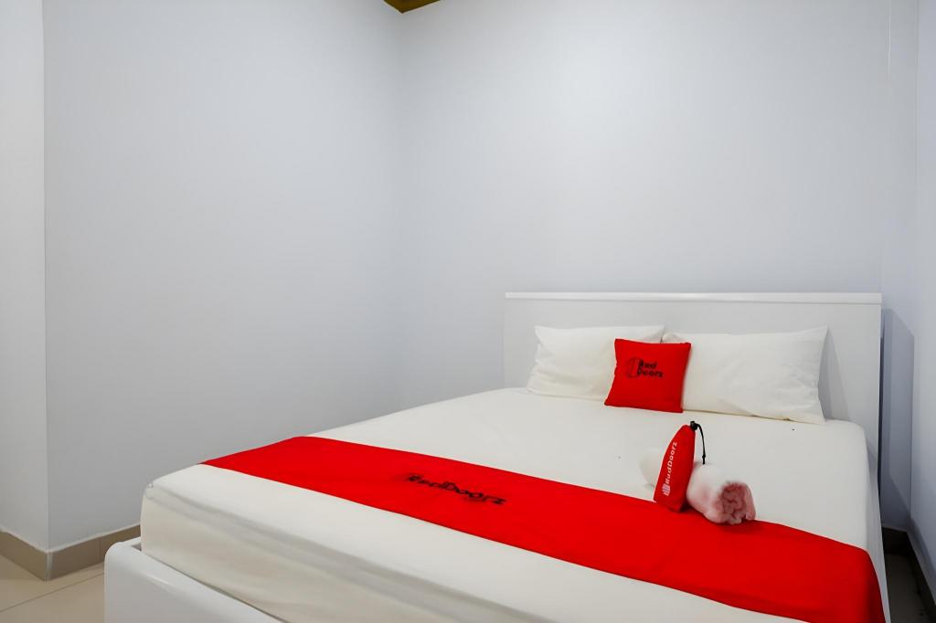 RedDoorz At Rantepao Toraja Utara in Rantepao, Indonesia