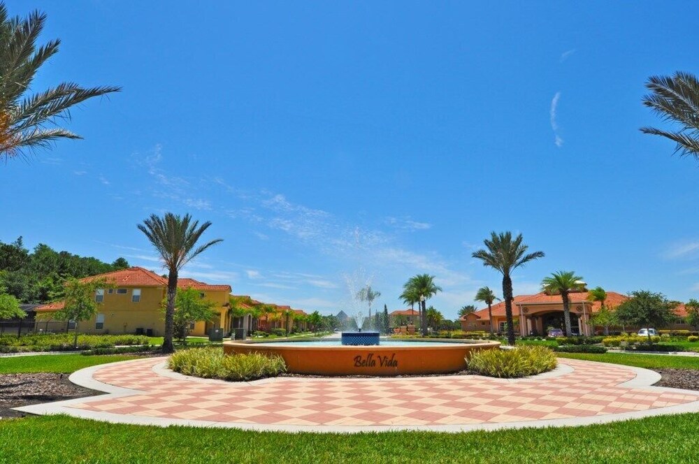 4557 Cabello Loop 6 bedrooms 3 bathrooms - photo 29