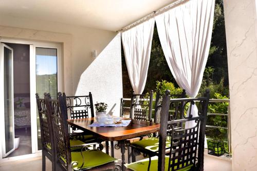 Luxury Apartment Mrs. Perfect — 5-Star Luxury Hotel in Dubrovnik, Croatia