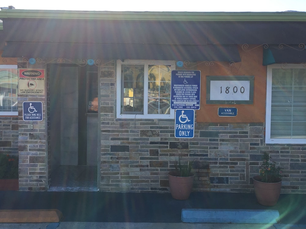 Eagle Inn Motel - photo 36