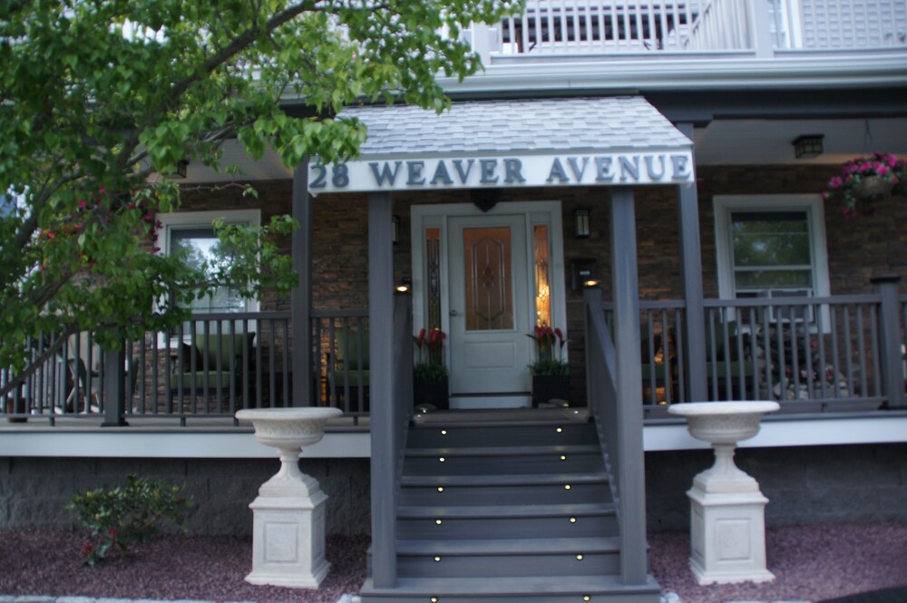 Admiral Weaver Inn - photo 29