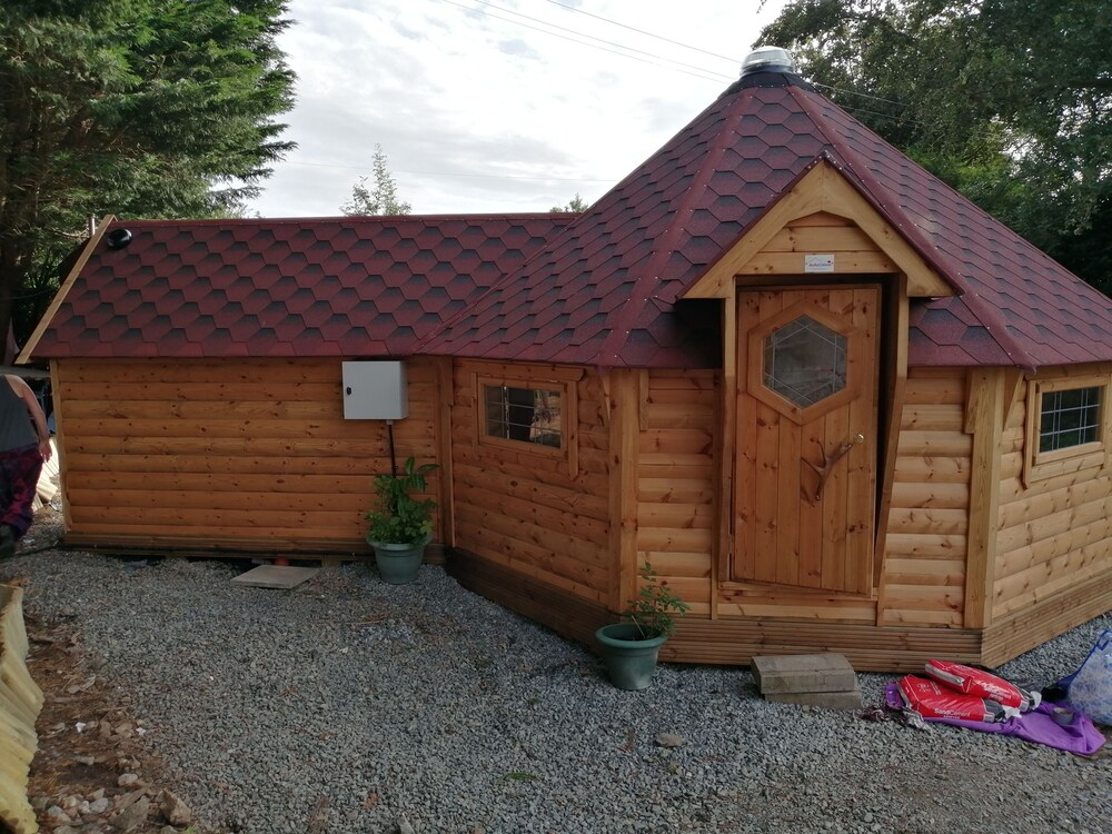 The Cabin At Ashleigh House 19341541 — Gaerwen