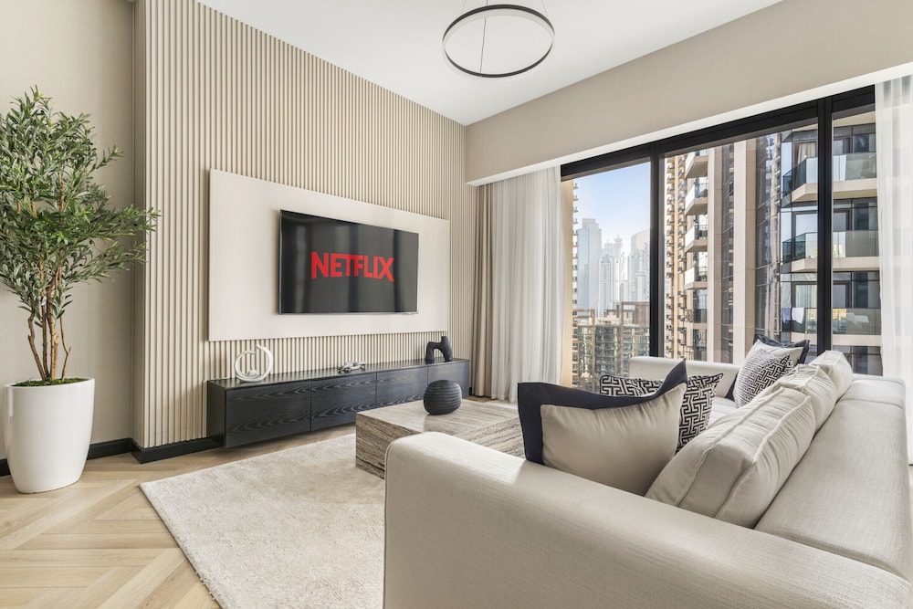 Act Two Tower 1902 2Bd - carbon neutral hotel in Dubai
