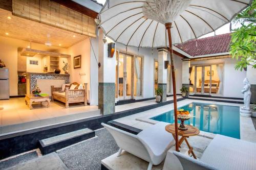 Bens Kenanga Villa Three Bedroom with Private Pool Kuta — 4-Star Luxury Hotel in Kerobokan, Indonesia