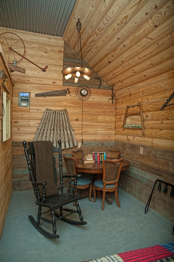 Yellow Rose Inn - photo 14