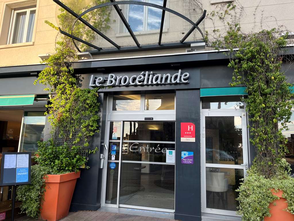 Hotel le Broceliande Sure Hotel Collection by Best Western pet-friendly hotel Bedee