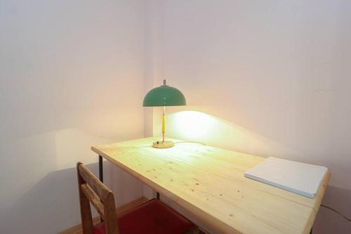 Vintage 2BR Apartment Managed By Wehost