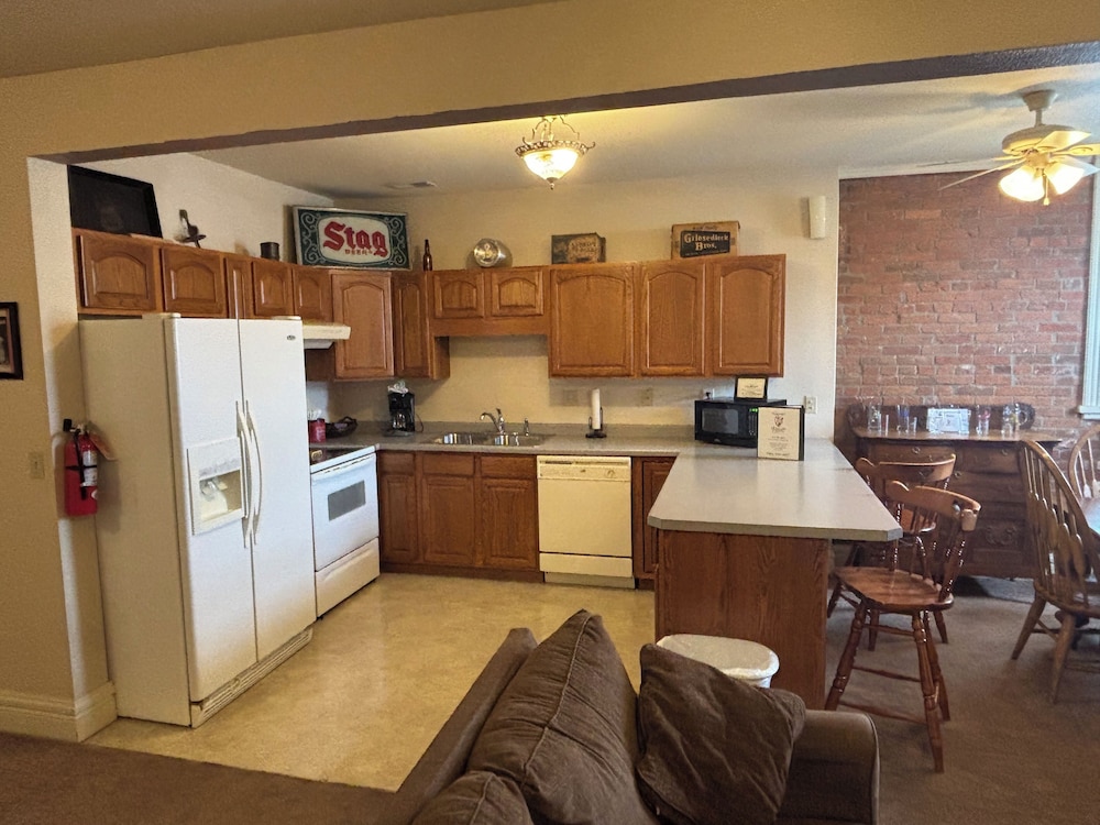 Hermann Crown Suites - photo 127