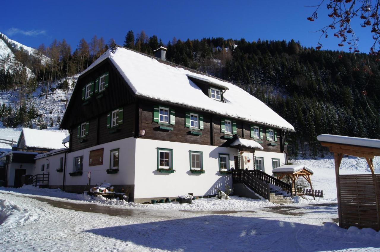Der Perweinhof — 4-Star Luxury Hotel in Donnersbach, Austria