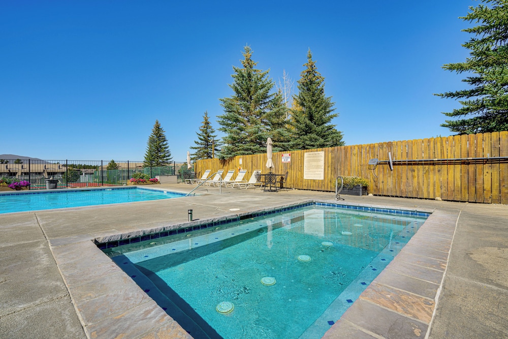 6 Mi to Winter Park Resort Fraser Condo with Pool - photo 30