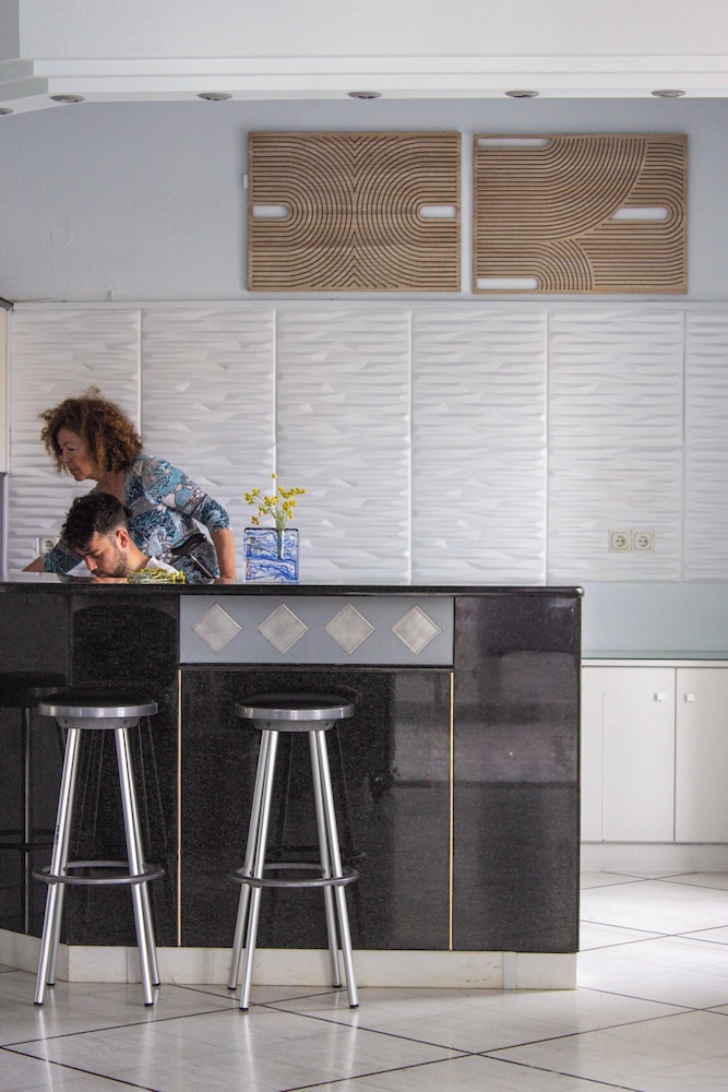 Blue Calm - carbon neutral hotel in Chania
