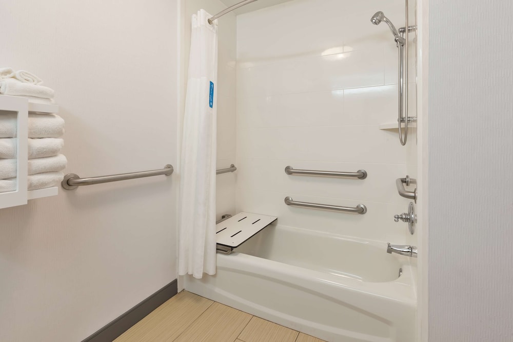 Hampton Inn Cincinnati Airport North - photo 16