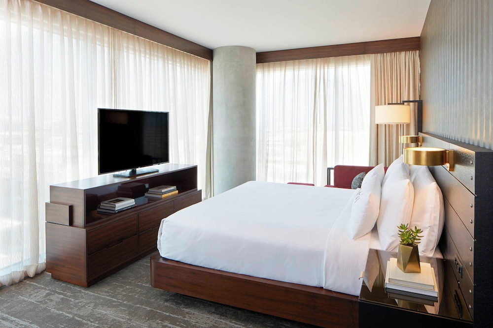 Renaissance Dallas at Plano Legacy West Hotel - photo 7