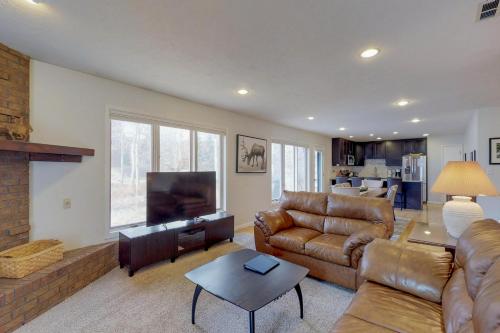Alpine Getaway — 4-Star Luxury Hotel in Gold Hill, United States