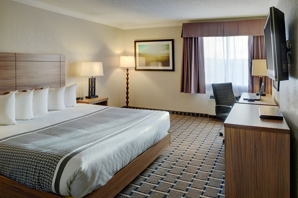 Stonebridge Hotel Grande Prairie in Grande Prairie, Canada