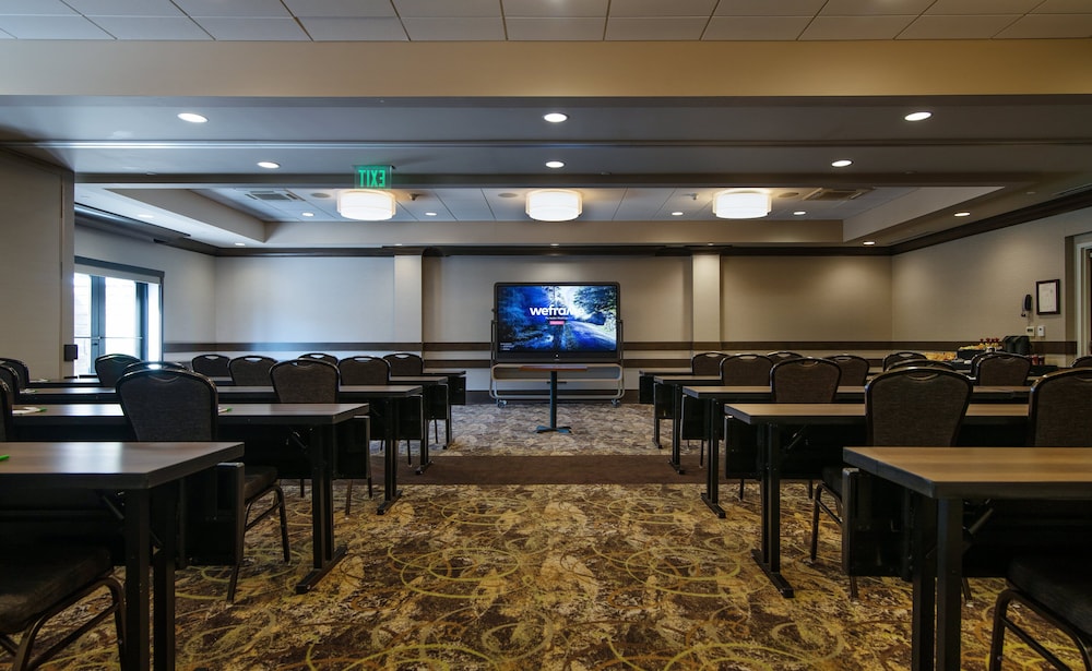 Holiday Inn Nashville Vanderbilt by IHG - photo 60