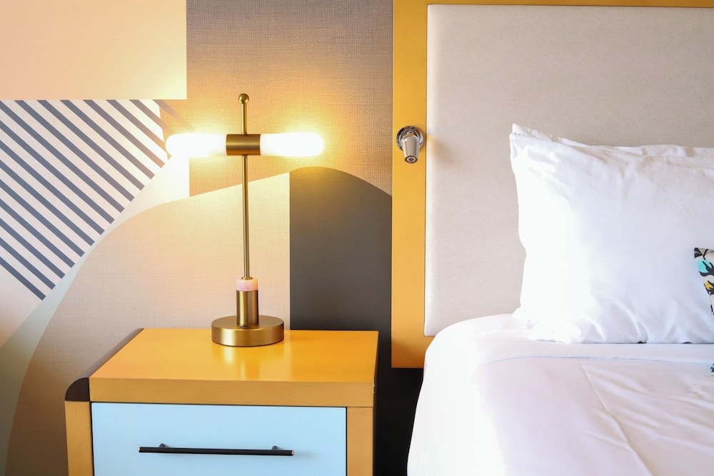 The Beeman Hotel - photo 17