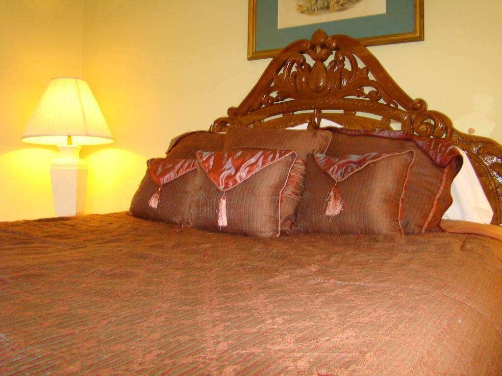 Happy Trails Motel - photo 13